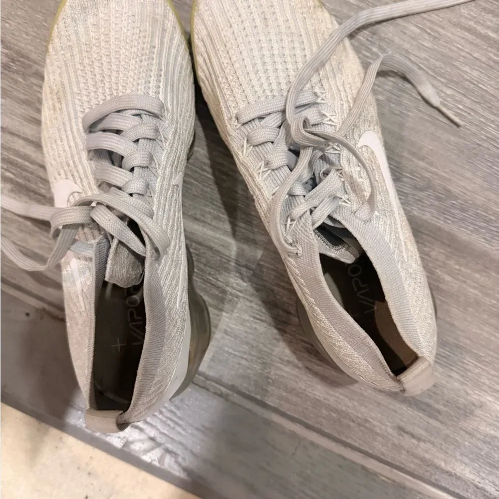 NIKE Women's TENNIS SHOES
